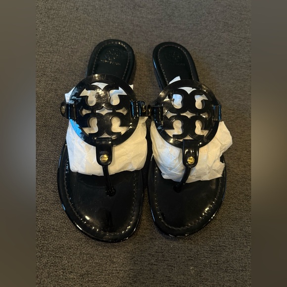 🌑TORY BURCH Black Miller Patent Calf Sandals 🌑 - Picture 1 of 10